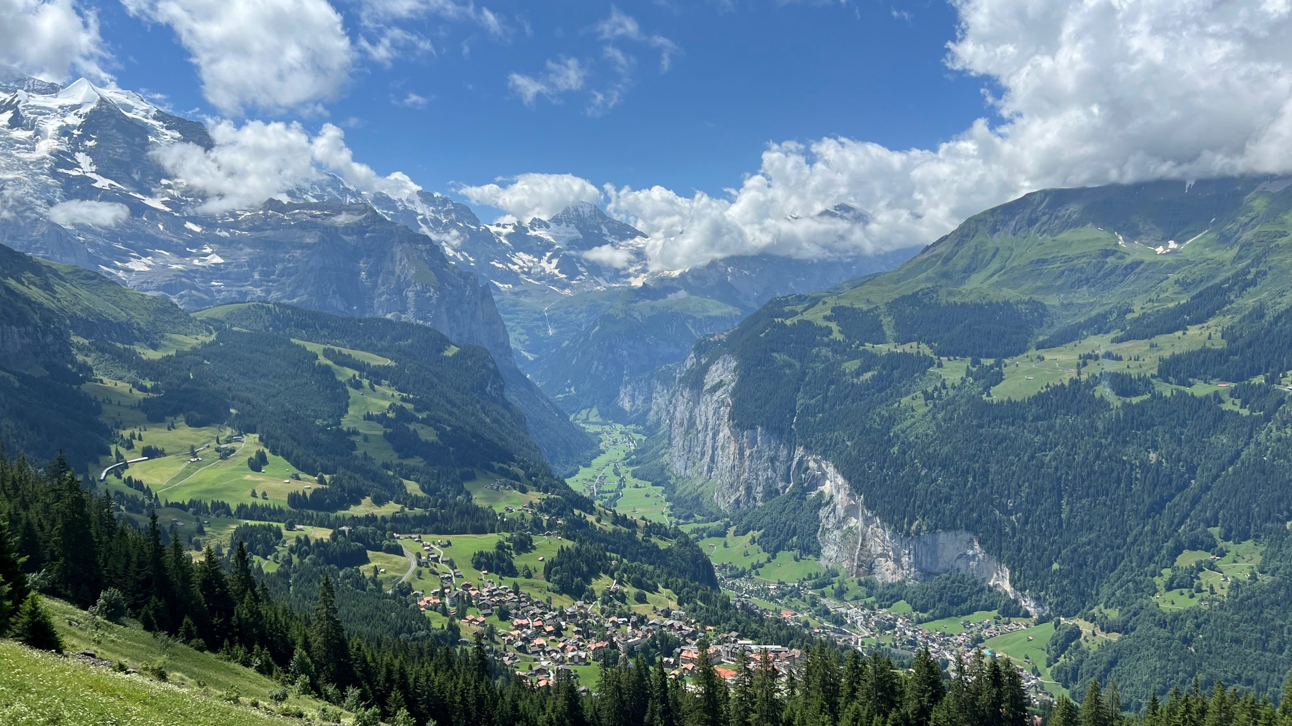 Lauterbrunnen to Männlichen Hike